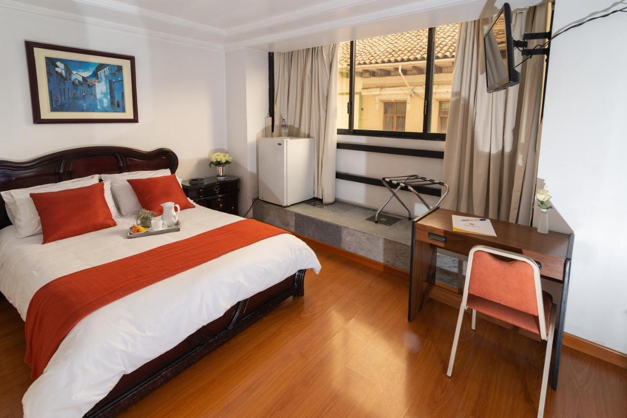 Hotel Cordero Куенка Екстериор снимка