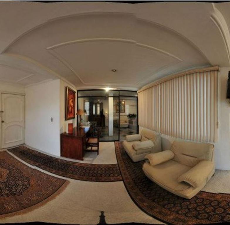 Hotel Cordero Куенка Екстериор снимка