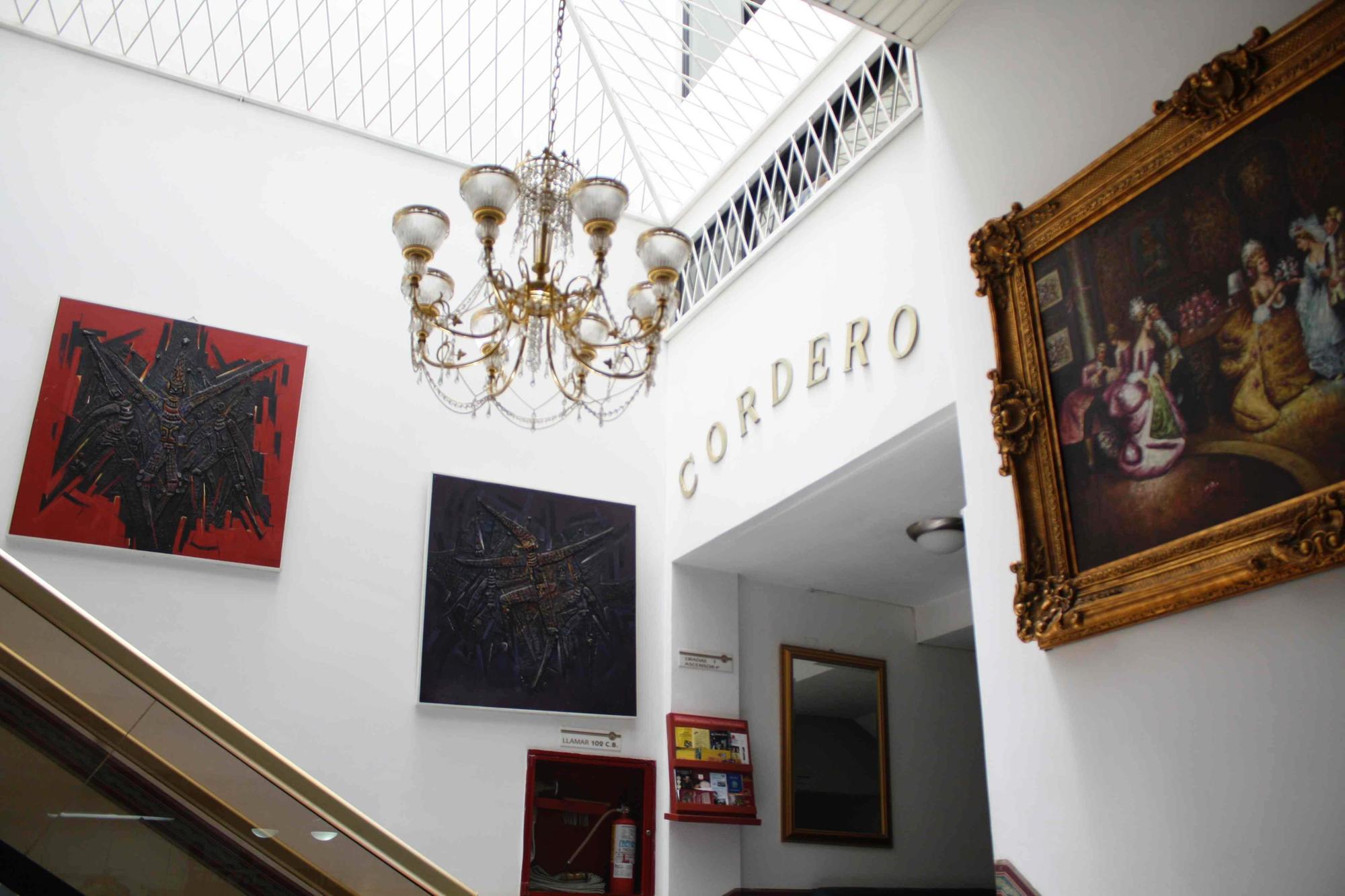 Hotel Cordero Куенка Екстериор снимка